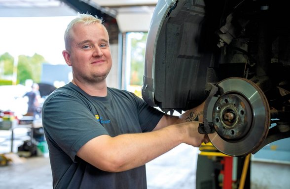KFZ-TECHNIK TUTTO in St. Ingbert Bild: KFZ-TECHNIK TUTTO in St. Ingbert