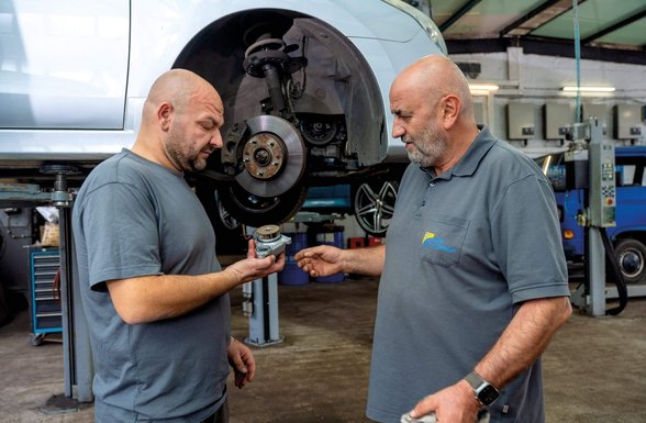 KFZ-TECHNIK TUTTO in St. Ingbert Bild: KFZ-TECHNIK TUTTO in St. Ingbert